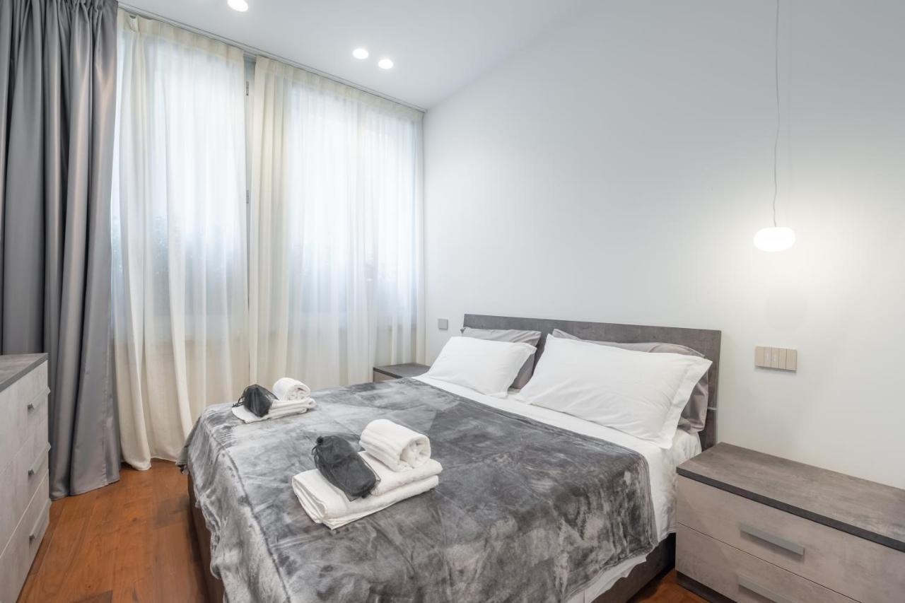 We Home - Broletto Boutique Milan Luaran gambar